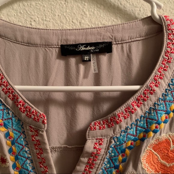 Shirt - Picture 2 of 3